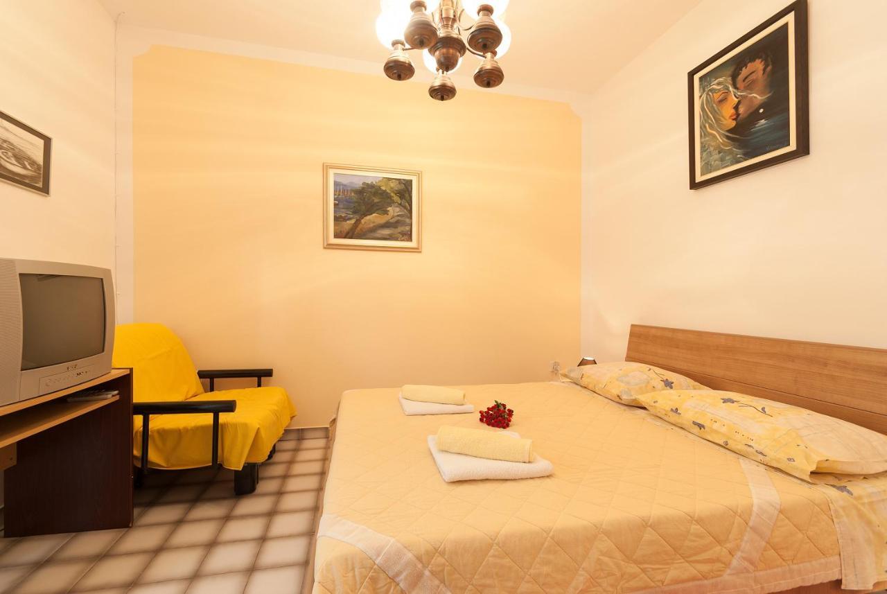 Weis Apartments โรวีน ห้อง รูปภาพ