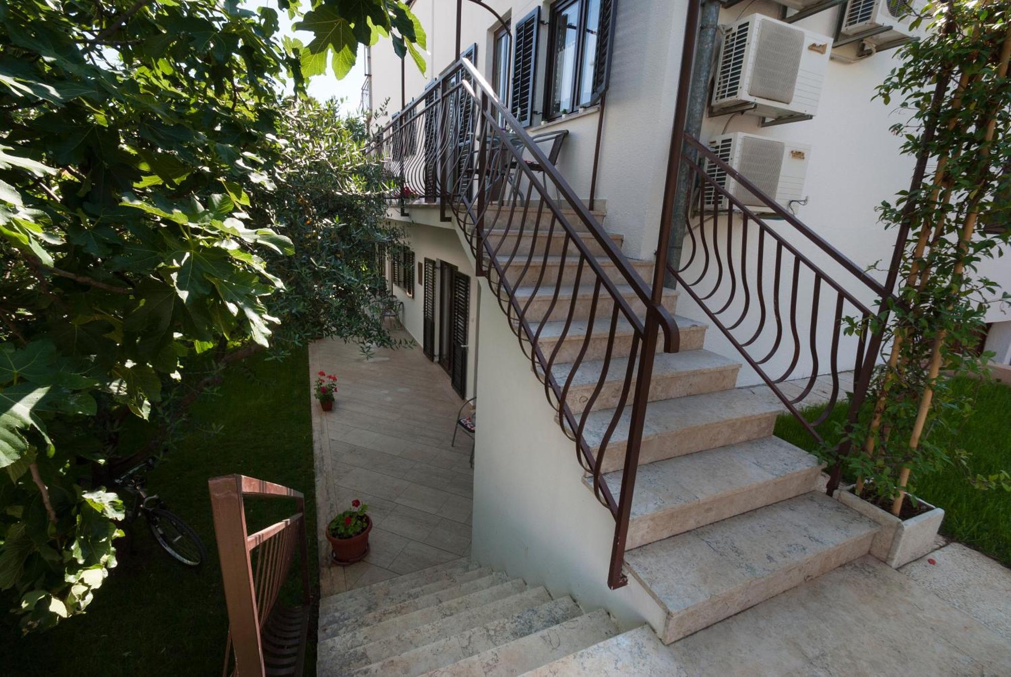 Weis Apartments โรวีน ห้อง รูปภาพ