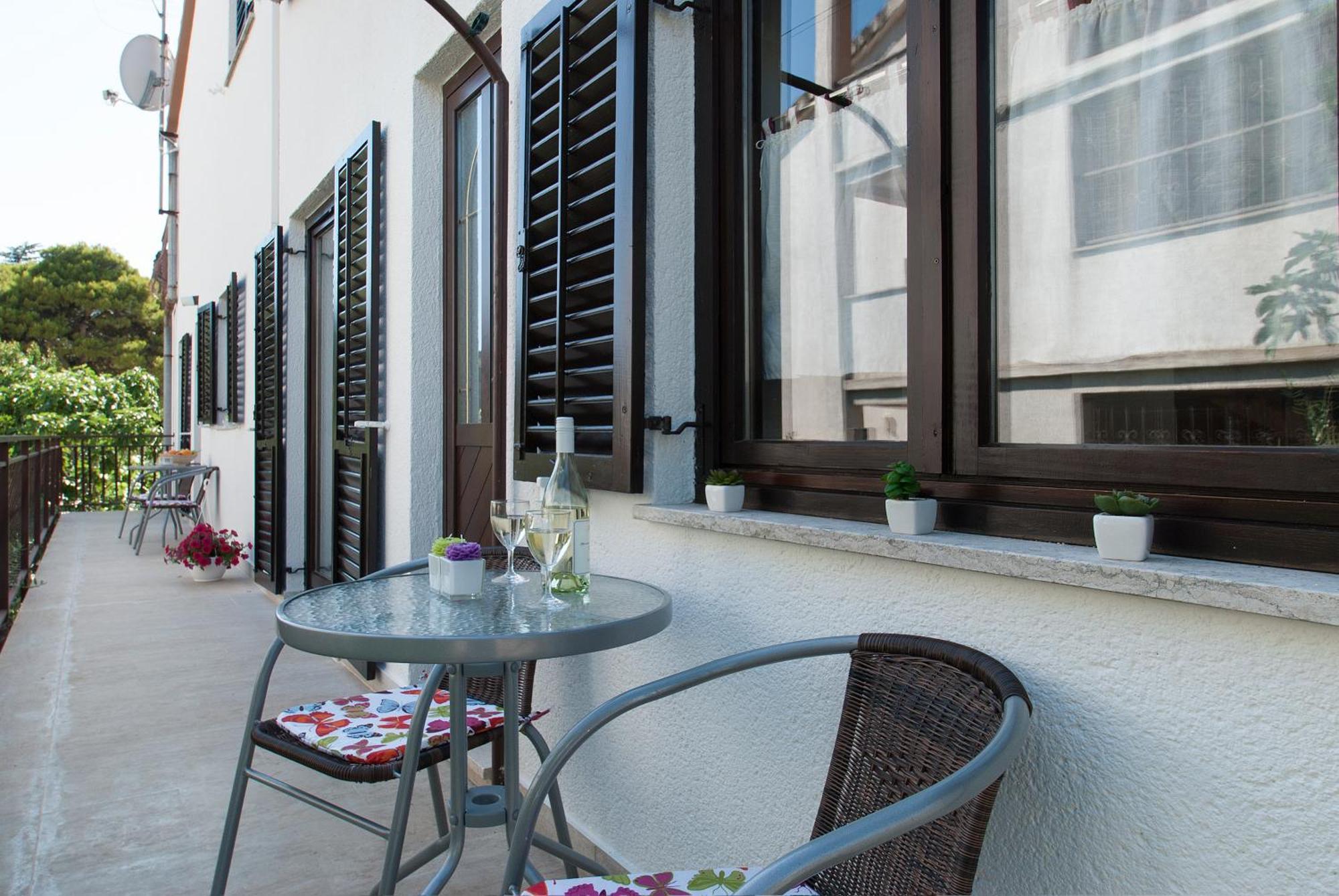 Weis Apartments โรวีน ห้อง รูปภาพ
